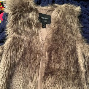 Women’s faux fur vest